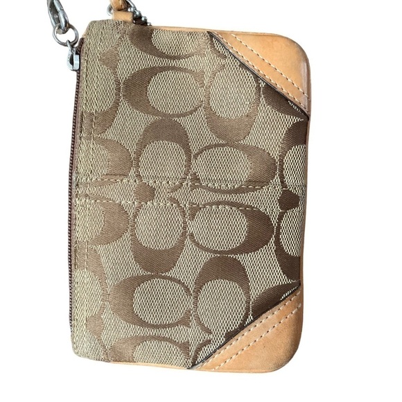 Coach Monogrammed Wristlet/Card Holder - Picture 5 of 8